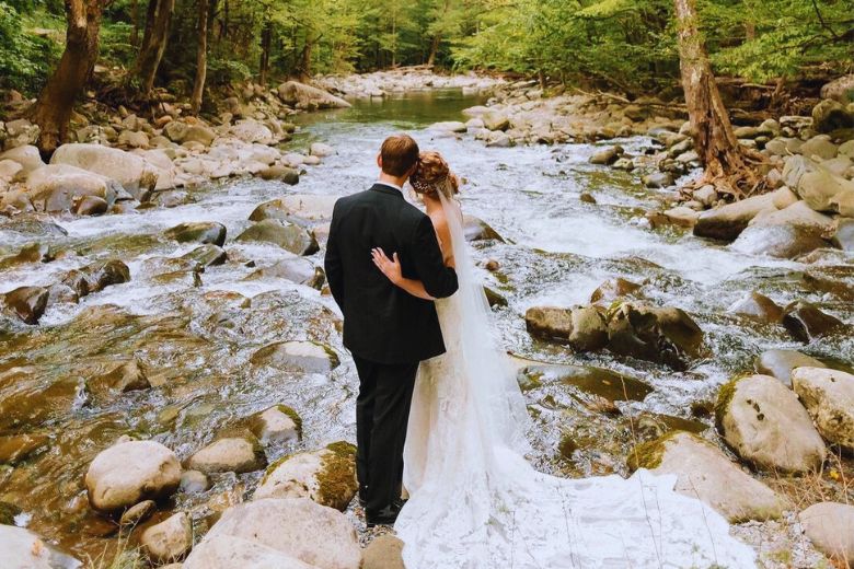 Top 5 Reasons to Get Married in Gatlinburg